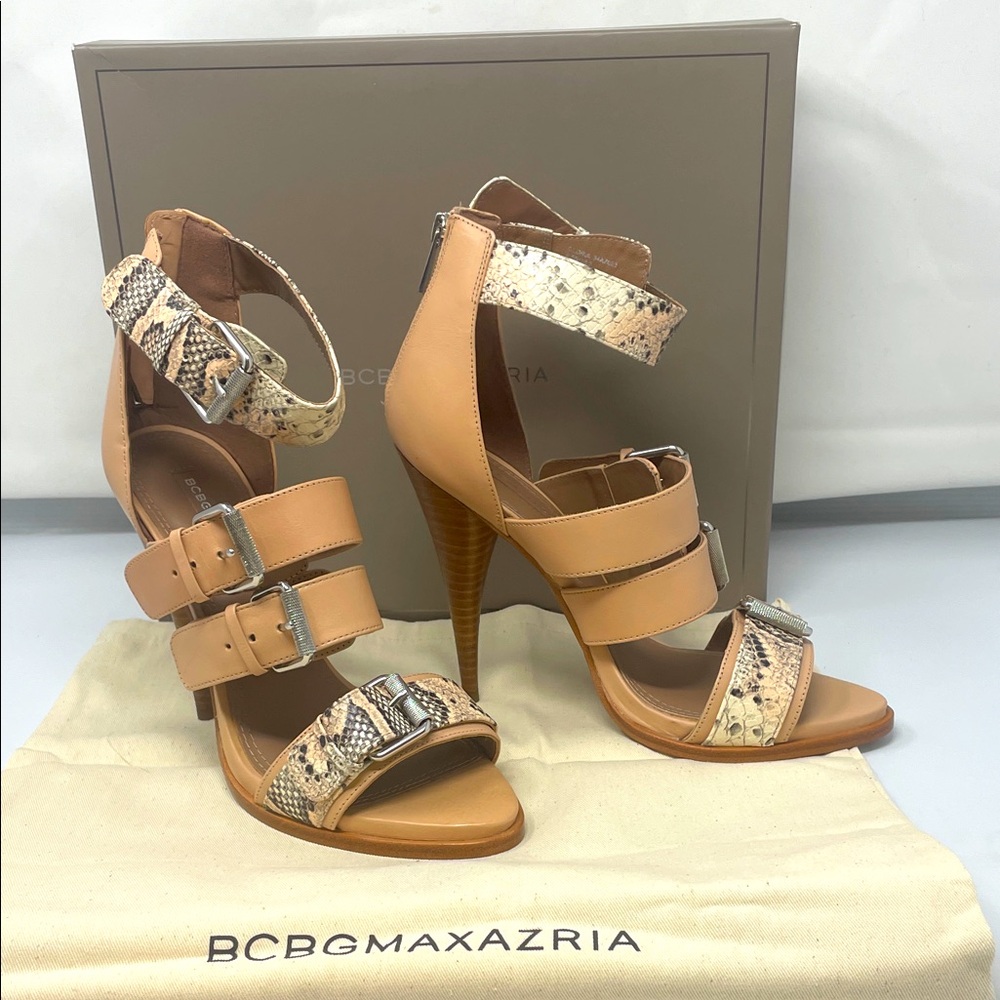 BCBGMaxAzria Leather Beige Snake Silver Buckle Wood Heels Size 8.5 New
